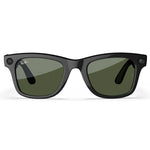 Primer plano frontal de las gafas de sol inteligentes Ray-Ban Meta Wayfarer (Gen 2) en negro brillante con lentes verdes. Muestra las cámaras laterales.